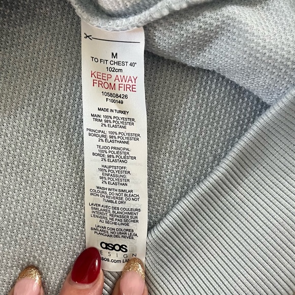 ASOS DESIGN Men’s Oversized Sweatshirt With Amore Boucle Print On Chest Size M - Picture 11 of 12